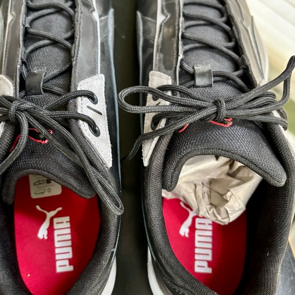 Limited Edition Puma Black and Red Sneakers with Ferrari Logo - Picture 9 of 11